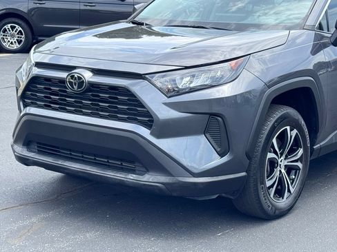 Used 2022 Toyota RAV4 LE AWD/4WD image 32