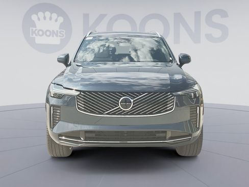 New 2026 Volvo XC90 B6 Plus w/ Protection Package Premier AWD/4WD image 11