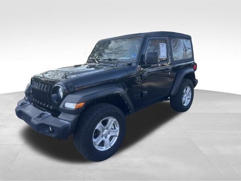 Used 2022 Jeep Wrangler Sport AWD/4WD image 2