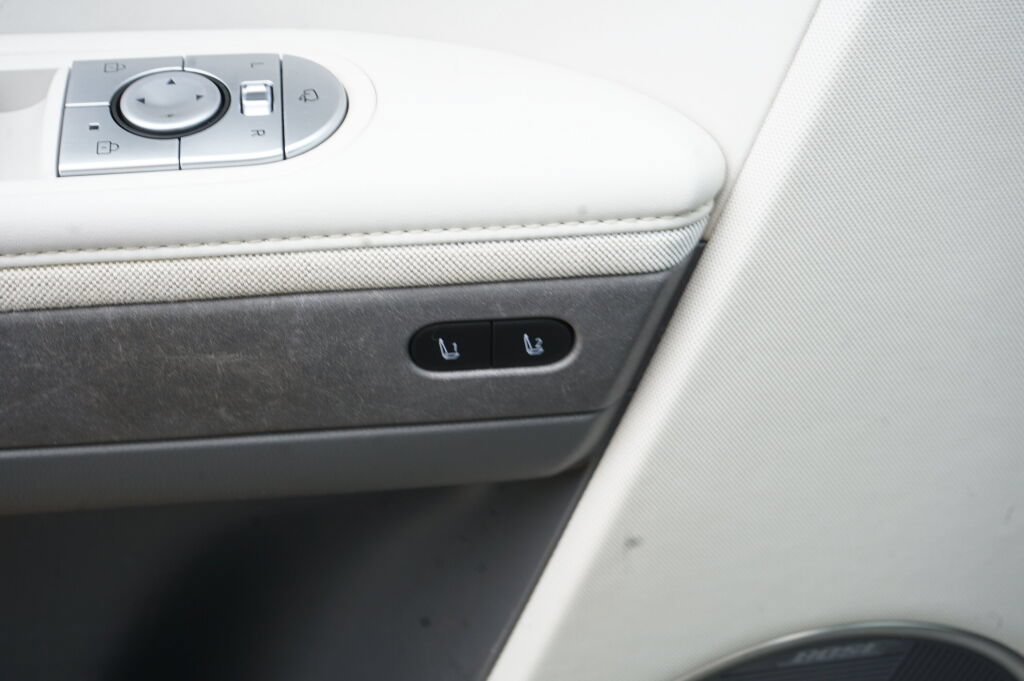 Certified 2024 Hyundai Ioniq 5 Limited RWD image 17