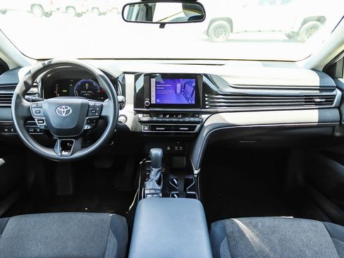 Used 2025 Toyota Camry LE FWD image 12