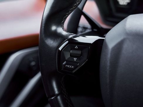 Used 2018 Lamborghini Aventador S AWD/4WD image 58