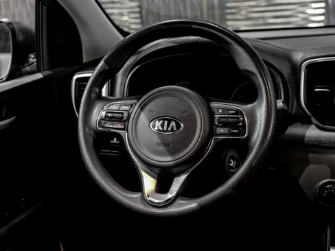 Used 2018 Kia Sportage LX FWD image 19