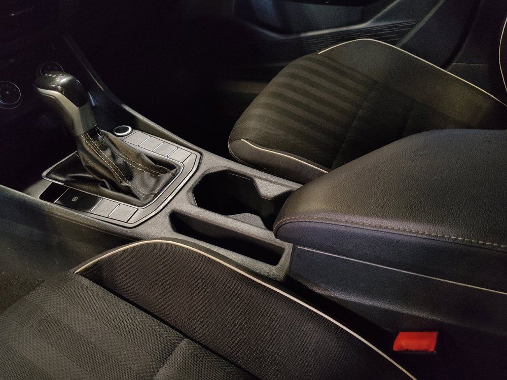 Used 2022 Volkswagen Jetta Sport FWD image 26
