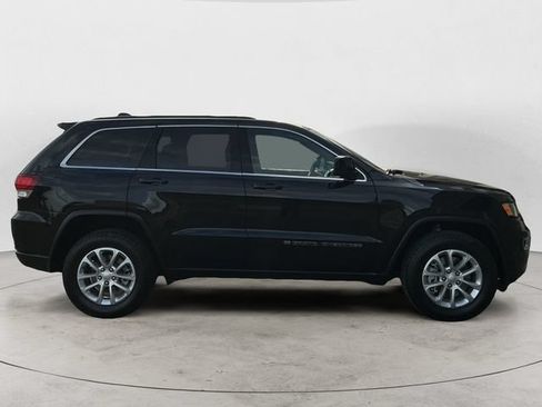Used 2022 Jeep Grand Cherokee Laredo E AWD/4WD image 4