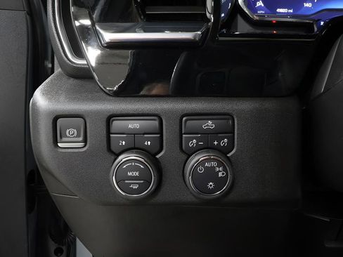 Used 2024 Chevrolet Silverado 1500 LT AWD/4WD image 17