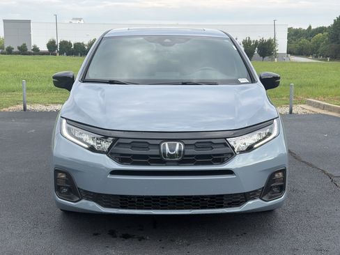 Used 2025 Honda Odyssey Sport-L image 3