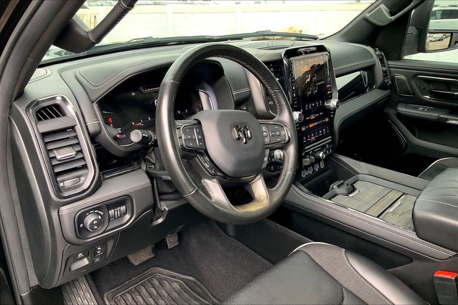Used 2025 RAM 1500 Limited w/ Trailer Tow Group AWD/4WD image 14