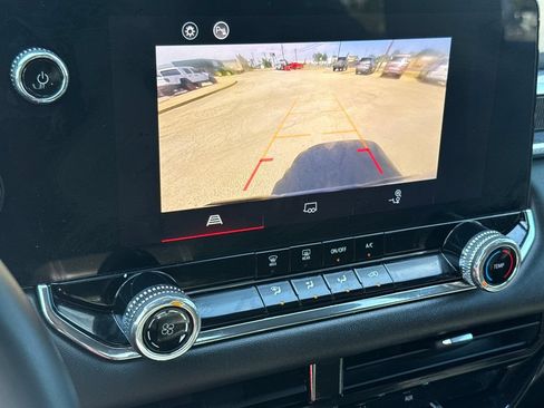 Used 2025 GMC Canyon Elevation RWD image 24