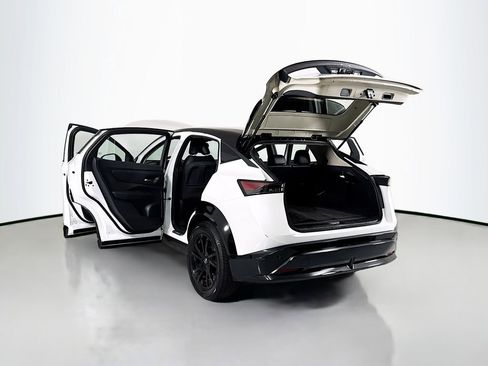 Used 2024 Nissan Ariya AWD image 20