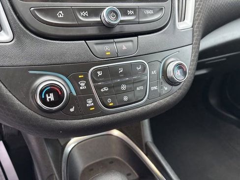 Used 2024 Chevrolet Malibu LT image 24