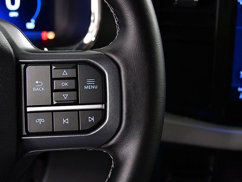 Used 2023 Ford F150 Lightning XLT image 23