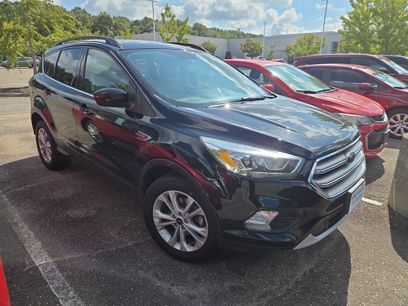 Used 2017 Ford Escape SE w/ SE Leather Comfort Package