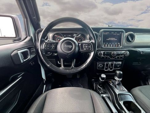 Used 2021 Jeep Gladiator Sport AWD/4WD image 9