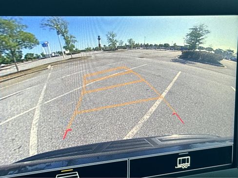 Used 2024 Chevrolet Tahoe LS RWD image 29