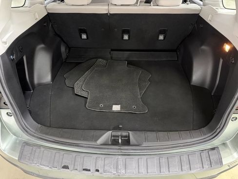 Used 2014 Subaru Forester 2.5i image 9