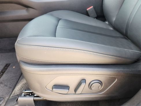 New 2026 Kia Sorento S w/ S Panoramic Sunroof Package image 17