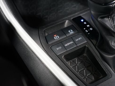 Certified 2024 Toyota RAV4 XLE image 22