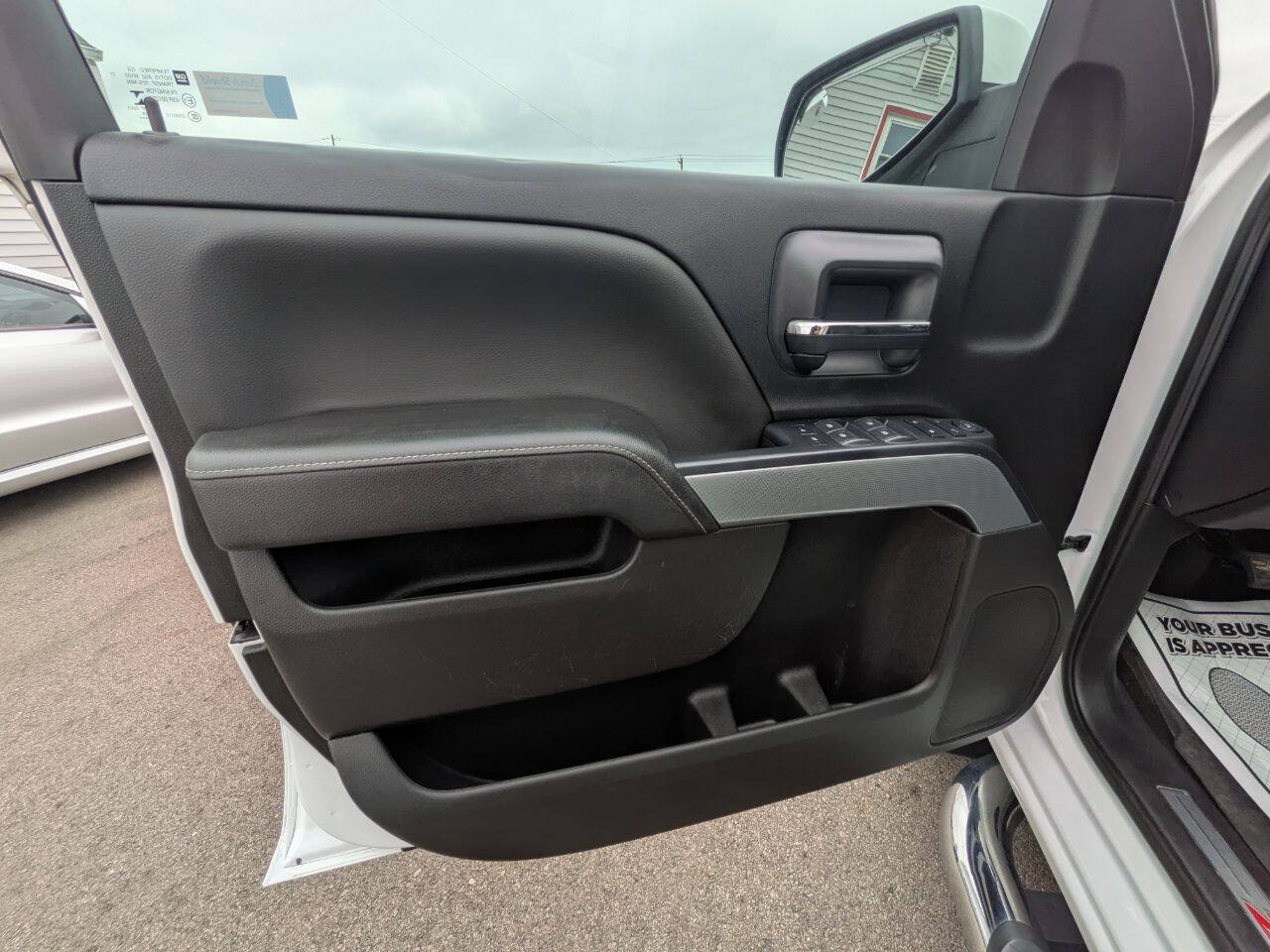 Used 2018 Chevrolet Silverado 1500 LT w/ All Star Edition AWD/4WD image 19