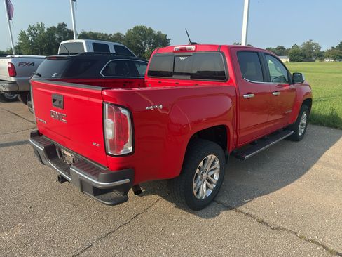 Used 2016 GMC Canyon SLT w/ Driver Alert Package AWD/4WD image 9