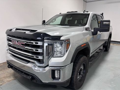 Used 2022 GMC Sierra 2500 SLE w/ SLE Convenience Package AWD/4WD image 1