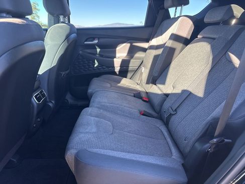 Used 2023 Hyundai Santa Fe SEL FWD image 13