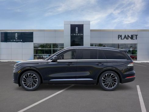 New 2026 Lincoln Aviator Reserve AWD/4WD image 3