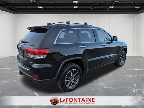 Used 2021 Jeep Grand Cherokee Limited w/ Trailer Tow Group IV image 5
