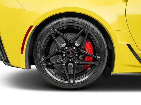 Used 2016 Chevrolet Corvette Z06 w/ 3LZ Preferred Equipment Group RWD image 32