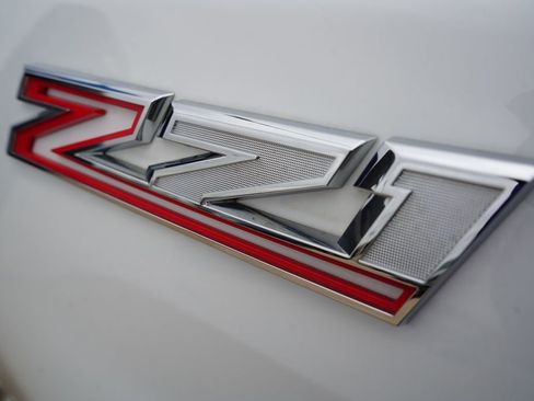Used 2024 Chevrolet Silverado 2500 LT AWD/4WD image 8