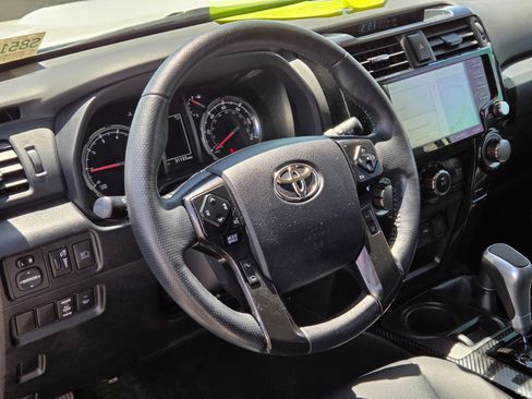 Used 2024 Toyota 4Runner TRD Off-Road Premium w/ Moonroof Package AWD/4WD image 15