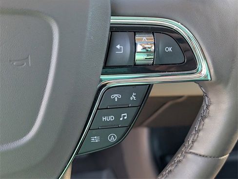 Used 2024 Lincoln Navigator Reserve image 24