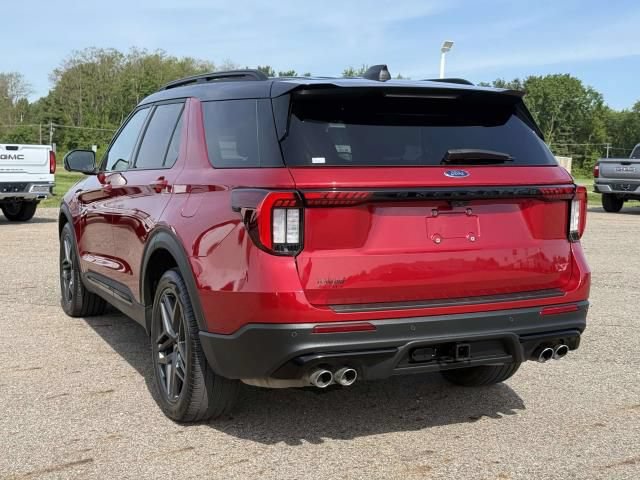 Used 2025 Ford Explorer ST AWD/4WD image 6