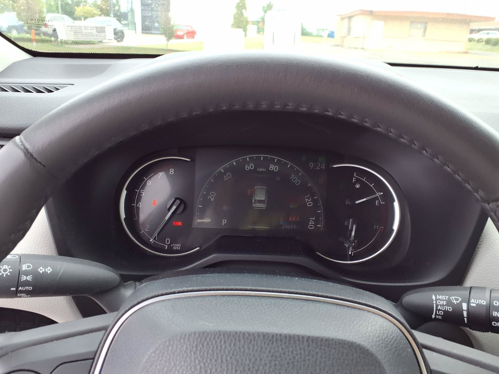 Used 2025 Toyota RAV4 XLE w/ Weather Package AWD/4WD image 17