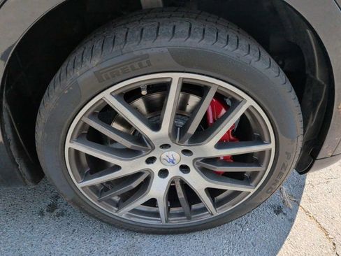 Used 2018 Maserati Levante S GranSport AWD/4WD image 5
