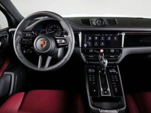 New 2026 Porsche Macan AWD/4WD image 14