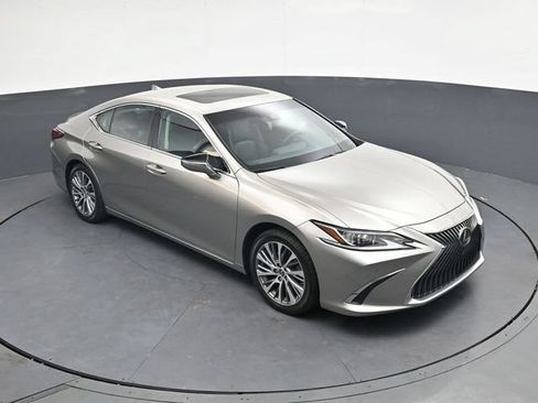 Used 2019 Lexus ES 350 w/ Premium Package FWD image 24