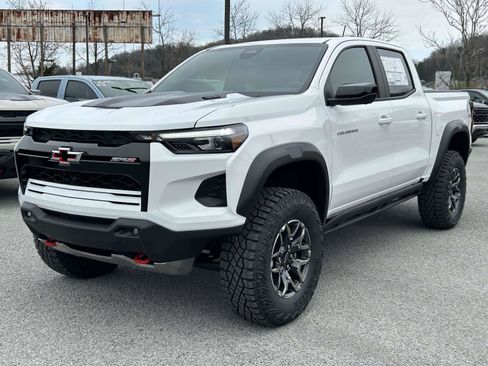 New 2026 Chevrolet Colorado ZR2 w/ Technology Package AWD/4WD image 7