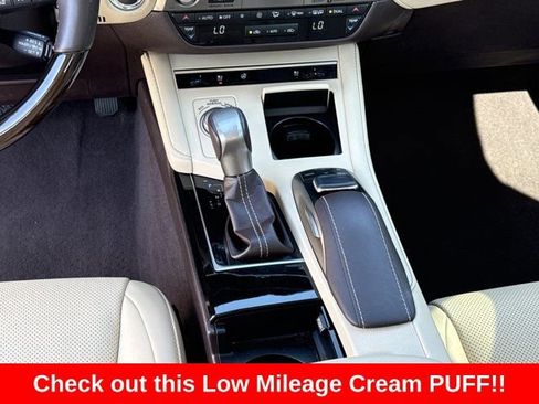 Used 2018 Lexus ES 350 w/ Navigation System Package image 19