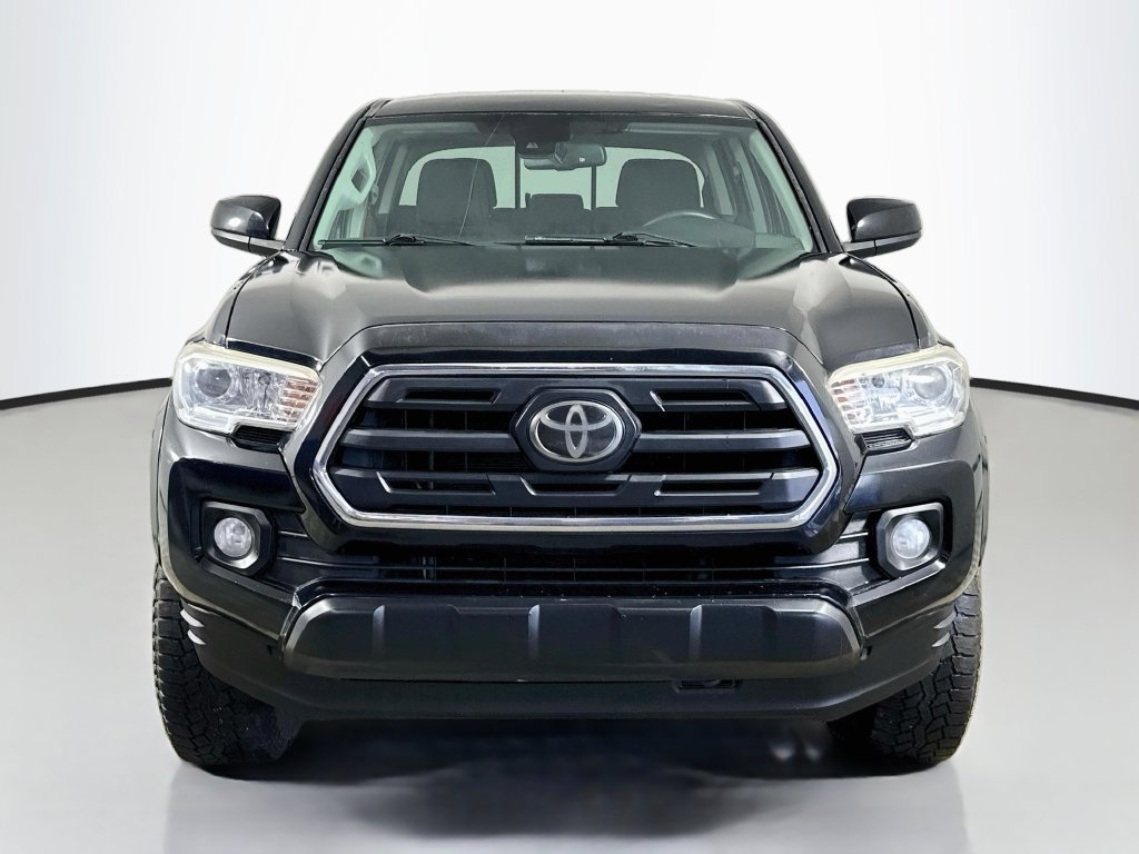 Used 2019 Toyota Tacoma SR5 RWD image 2