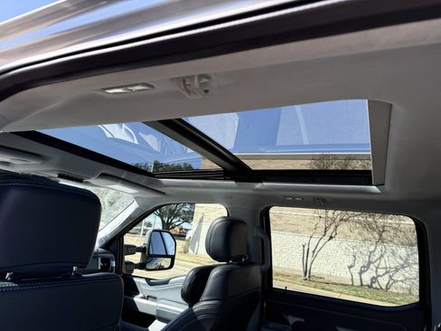 Used 2023 Ford F250 Limited w/ FX4 Off-Road Package image 13