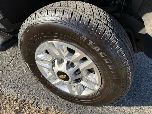 Used 2019 Chevrolet Silverado 2500 W/T image 11