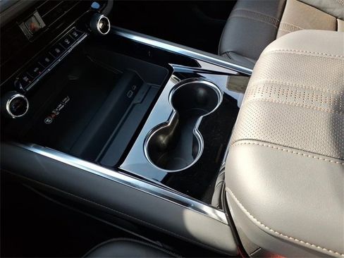 New 2026 Chevrolet Tahoe High Country image 19