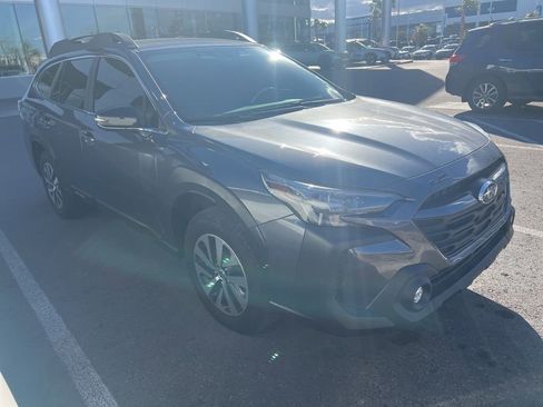 Used 2025 Subaru Outback Premium w/ Popular Package #1A image 31