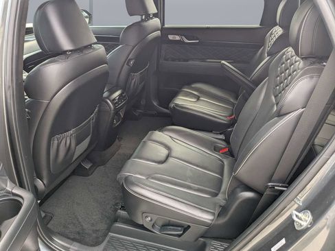 Used 2022 Hyundai Palisade Calligraphy w/ Winter Package FWD image 19