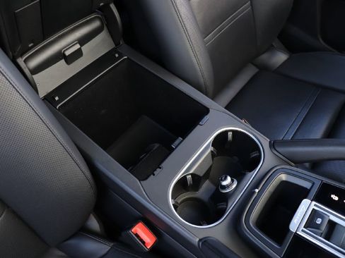 Used 2019 Porsche Cayenne S image 53