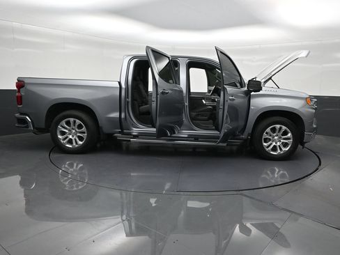Used 2024 Chevrolet Silverado 1500 LTZ RWD image 33