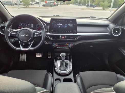 Used 2024 Kia Forte GT-Line w/ GT-Line Premium Package FWD image 11
