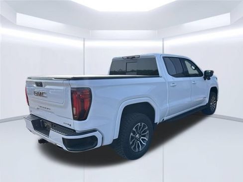Used 2022 GMC Sierra 1500 AT4 w/ AT4 Premium Package AWD/4WD image 2