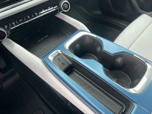 New 2026 Chevrolet Equinox EV LT image 26